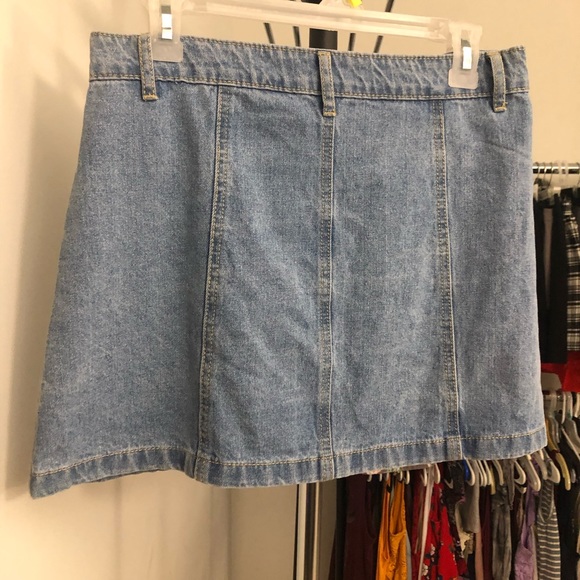 NWOT forever 21 denim button a line mini skirt - Picture 2 of 3